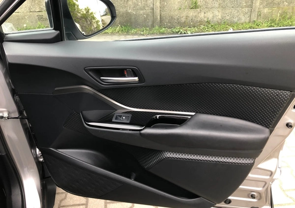 Toyota C-HR cena 75900 przebieg: 164000, rok produkcji 2018 z Mrągowo małe 704